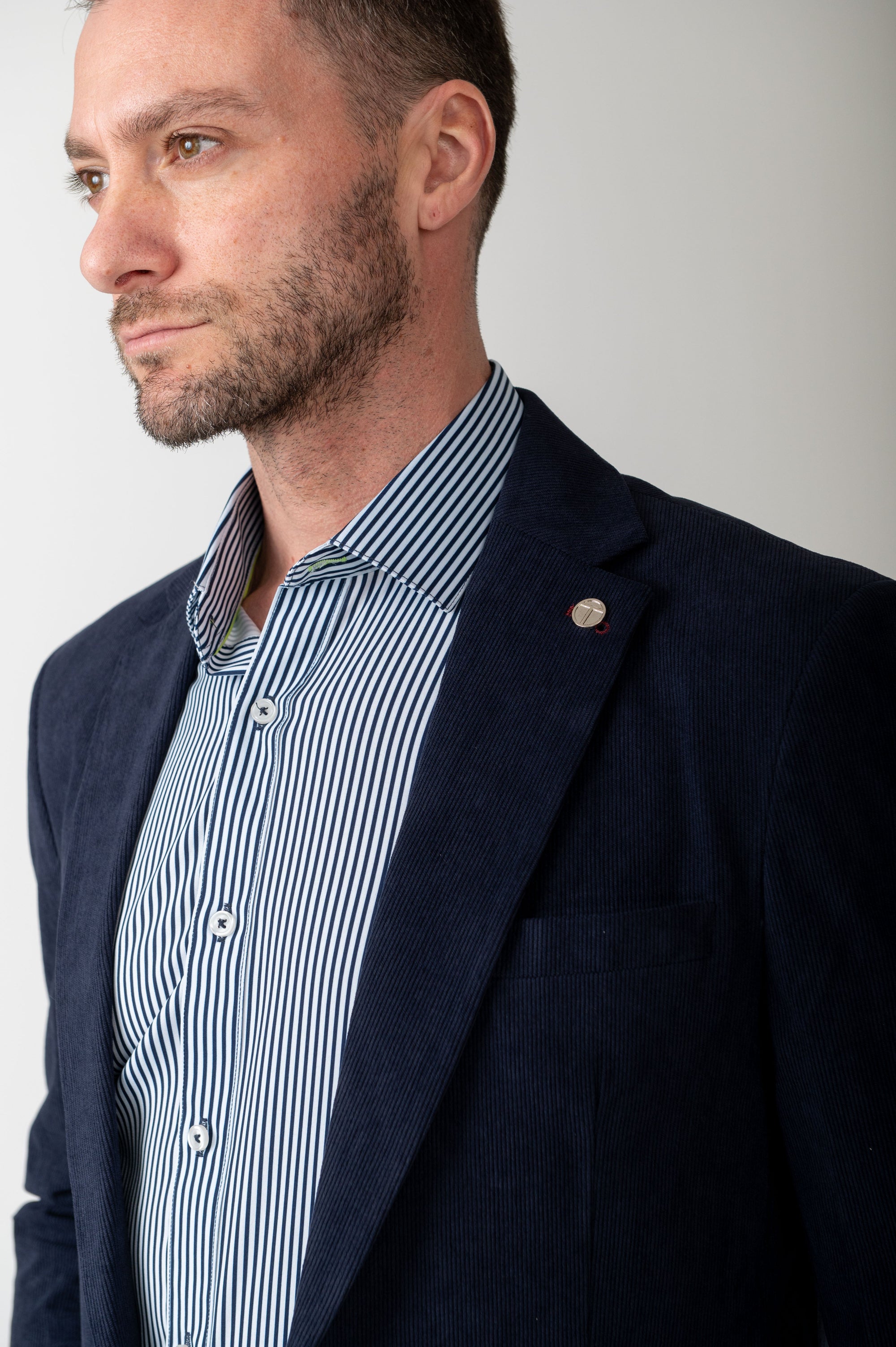 "How to Style Performance Shirts Like a Pro (Without Looking Like You Tried Too Hard)"